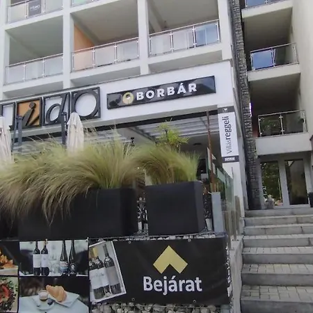 Lido Riviera Apartment *